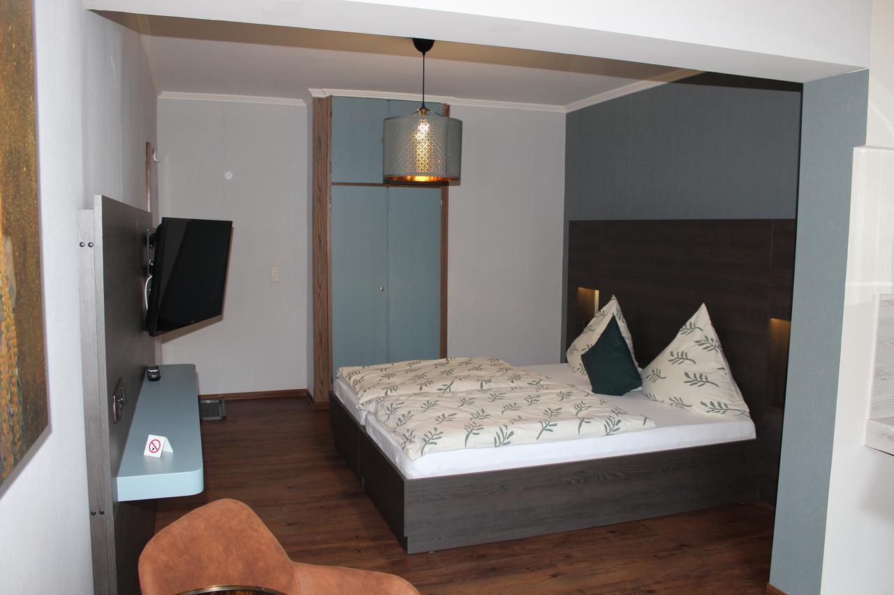 Auszeit Am Eifelsteig Hotel Даун Екстериор снимка
