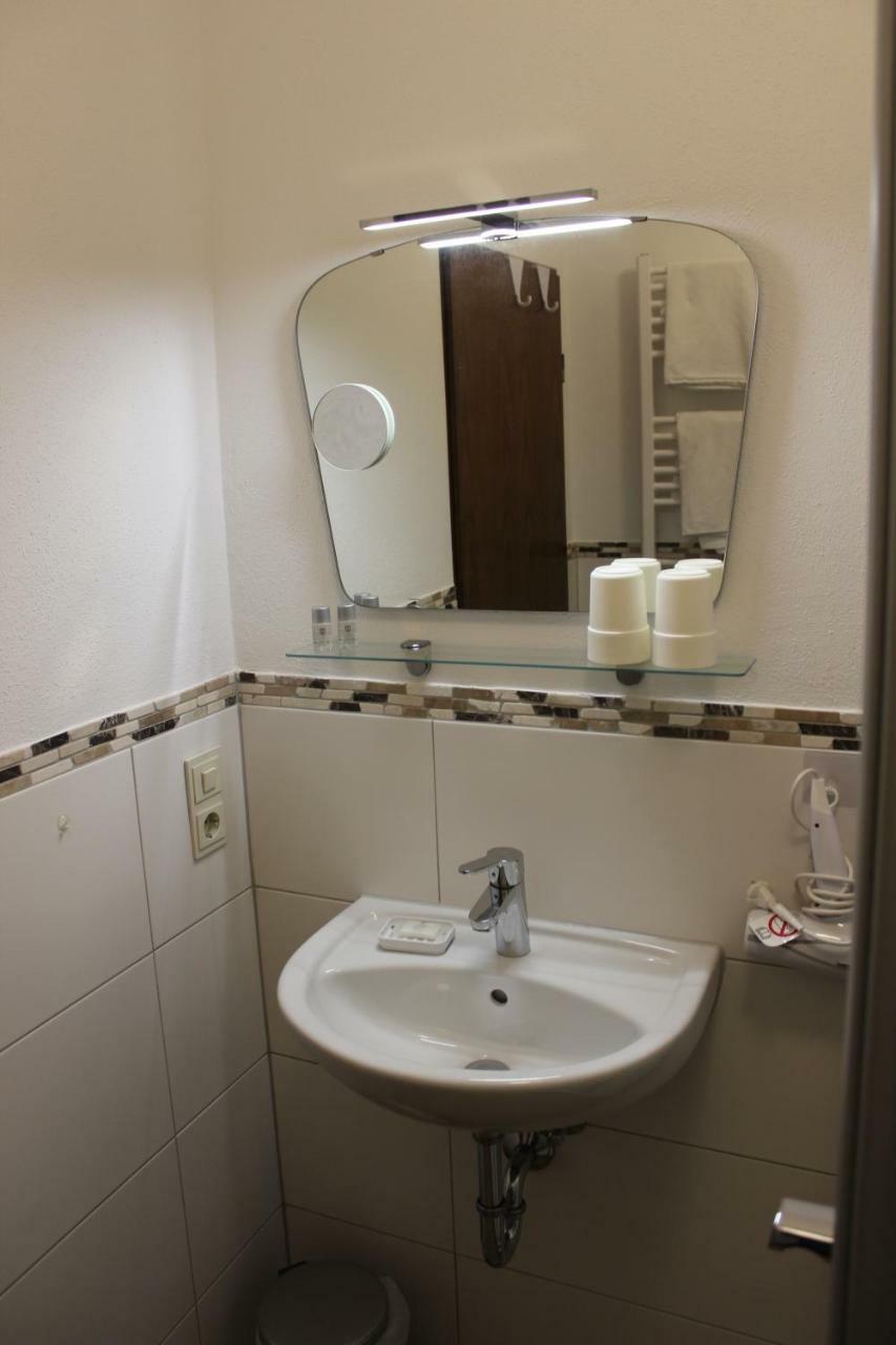 Auszeit Am Eifelsteig Hotel Даун Екстериор снимка
